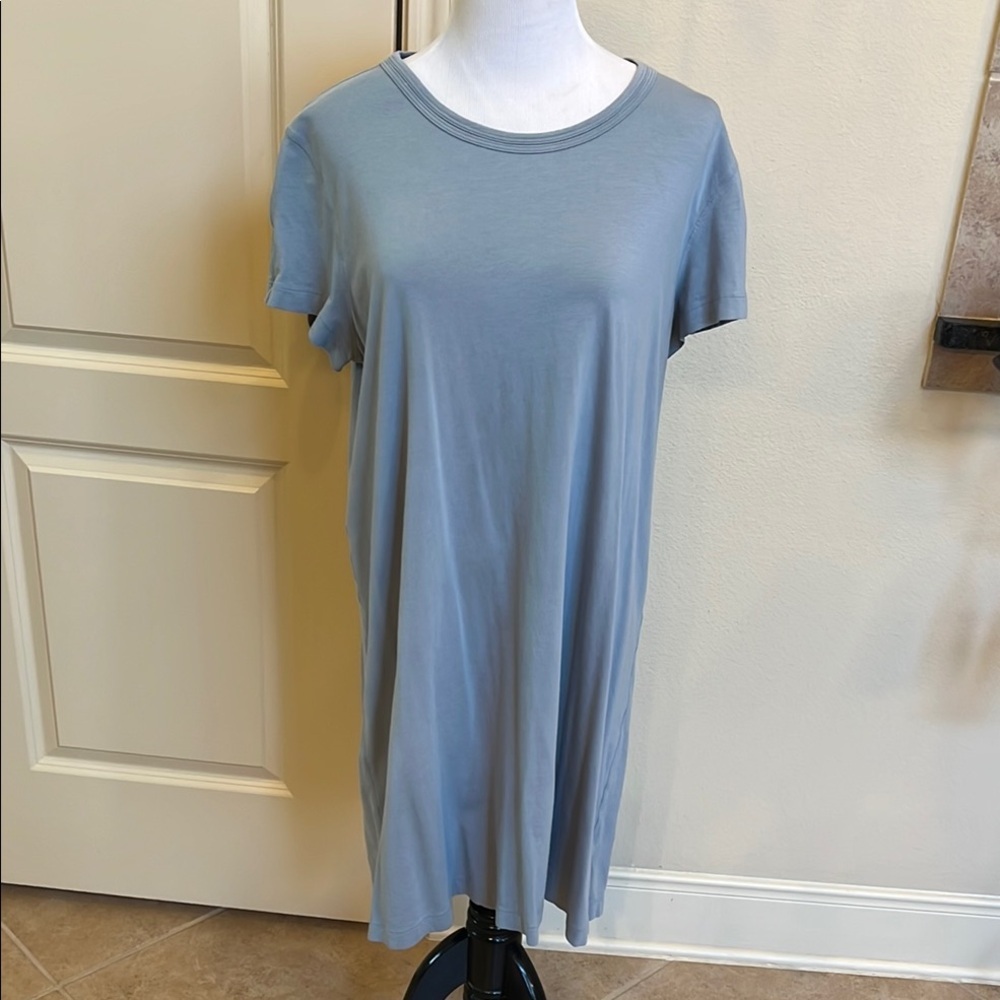 Lululemon Casual Blue Short Sleeve Dress